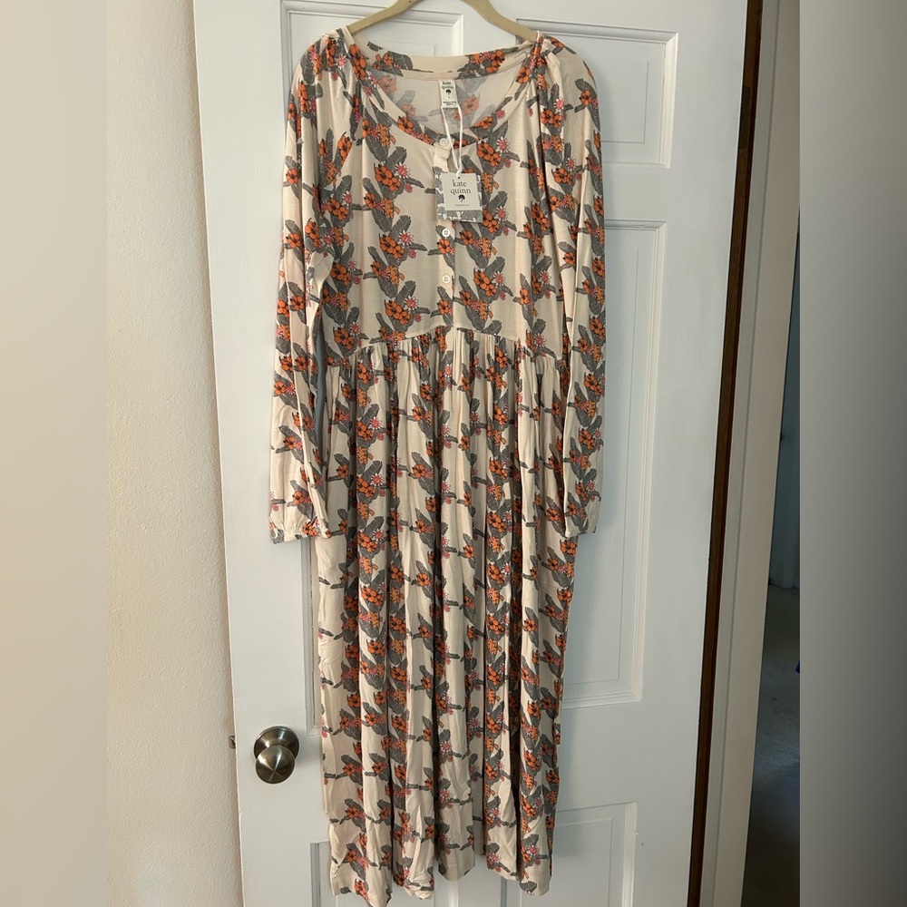 Kate Quinn women’s gathered button pocket dress. Large. NWT. Bamboo.